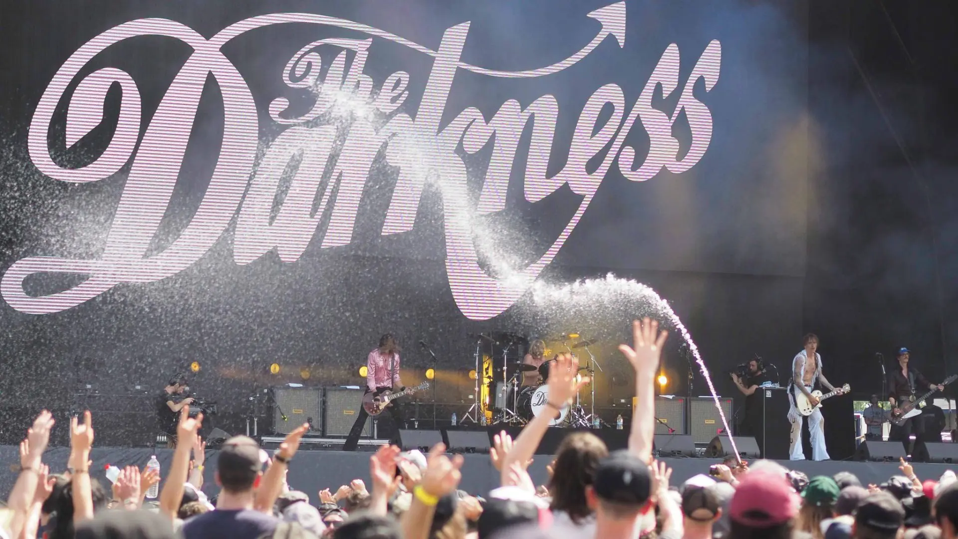 Live Report The Darkness Hellfest 2022
