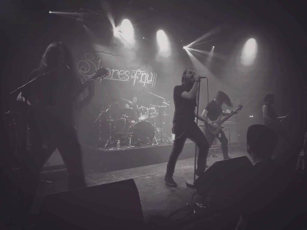 Shores of Null live report