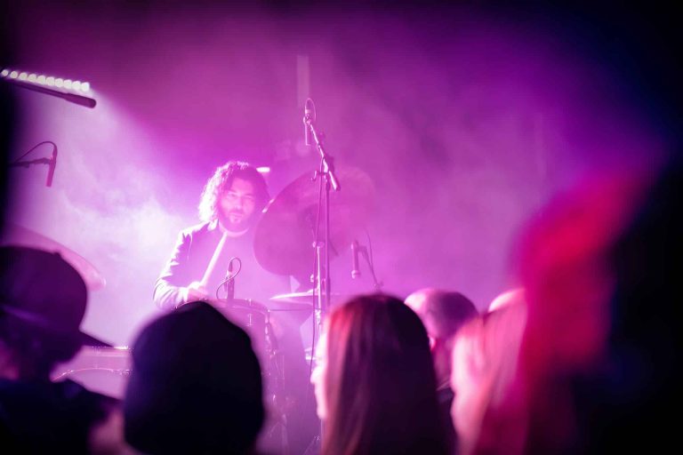 A.A. Williams en concert, photo Noise Injection
