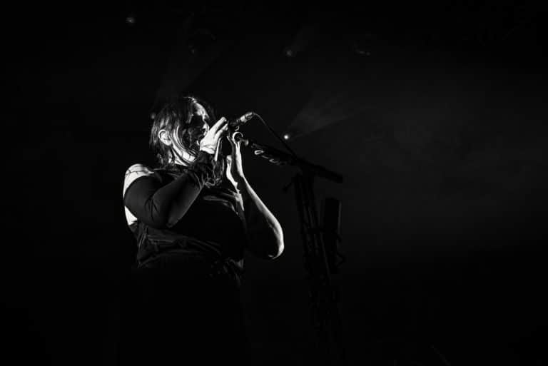 Chelsea Wolfe en concert, photo Noise Injection
