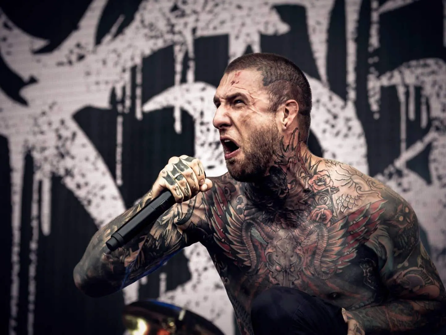 Slaughter to Prevail sur la mainstage live de la scène Hellfest 2024