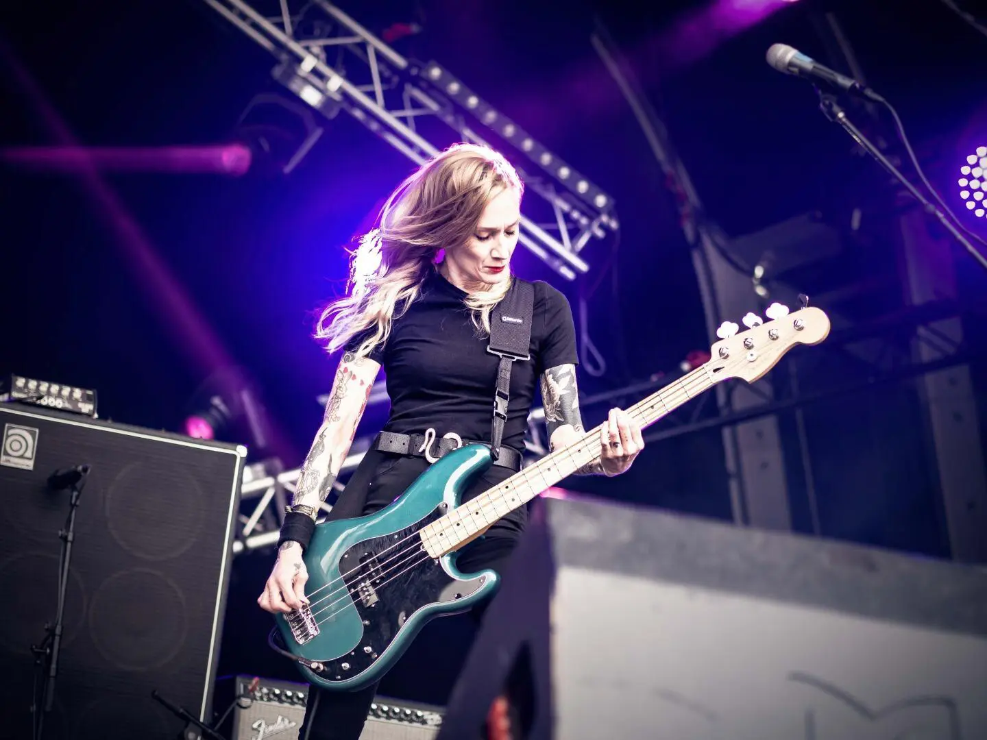 Spotlights à la Valley live sur la scène du Hellfest 2024