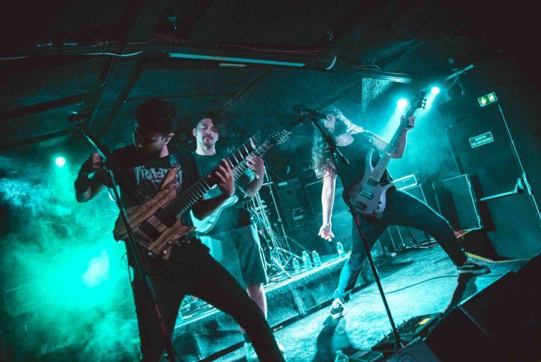 Equals Infinity en concert, photo Noise Injection