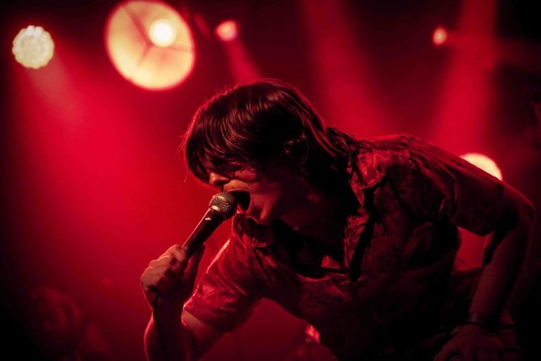 Azelma en concert, photo Noise Injection