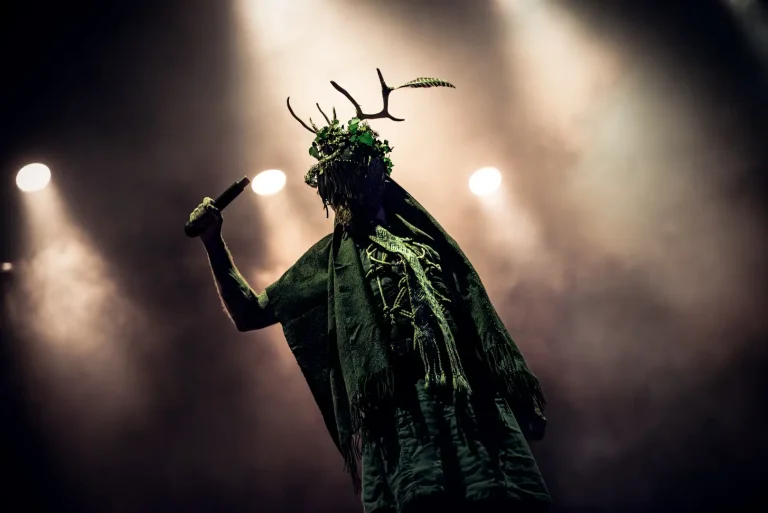 Heilung en concert, photo Noise Injection
