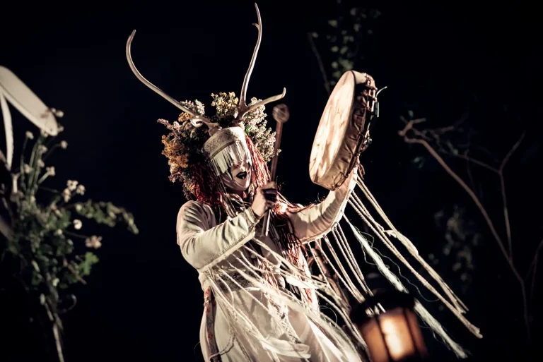 Heilung en concert, photo Noise Injection