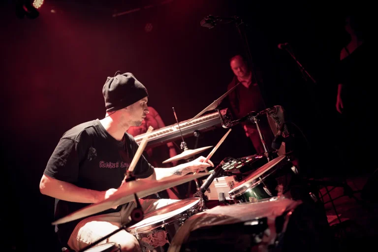 Penser Saboter en concert, photo Noise Injection