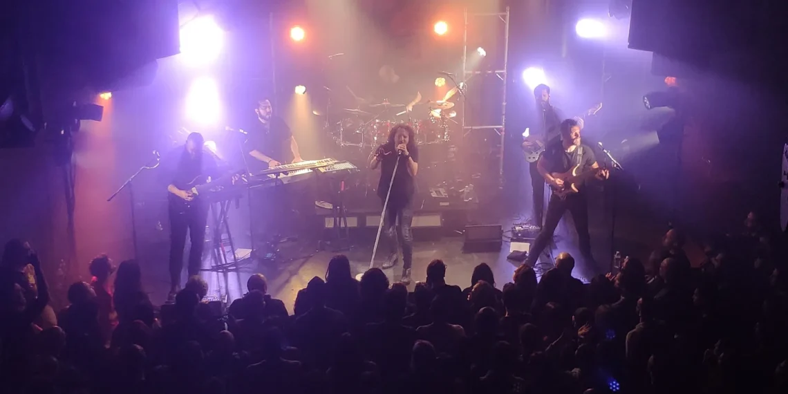Haken surprend tout le monde avec “Fever Dream”, un nouveau morceau aussi sombre qu’hypnotique
