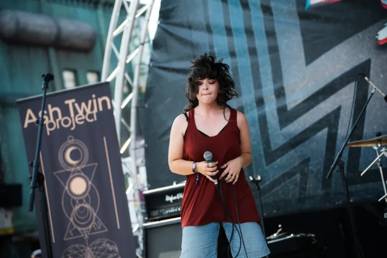 Ash Twin Project en concert, photo Noise Injection