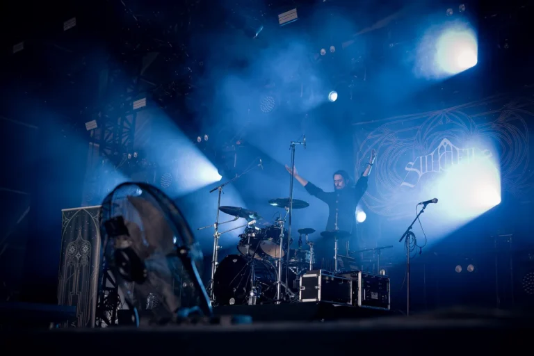 Silhouette en concert, photo Noise Injection