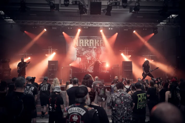 Naraka en concert, photo Noise Injection