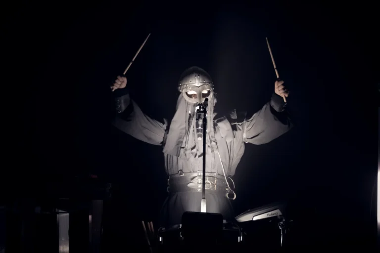 Eihwar en concert, photo Noise Injection